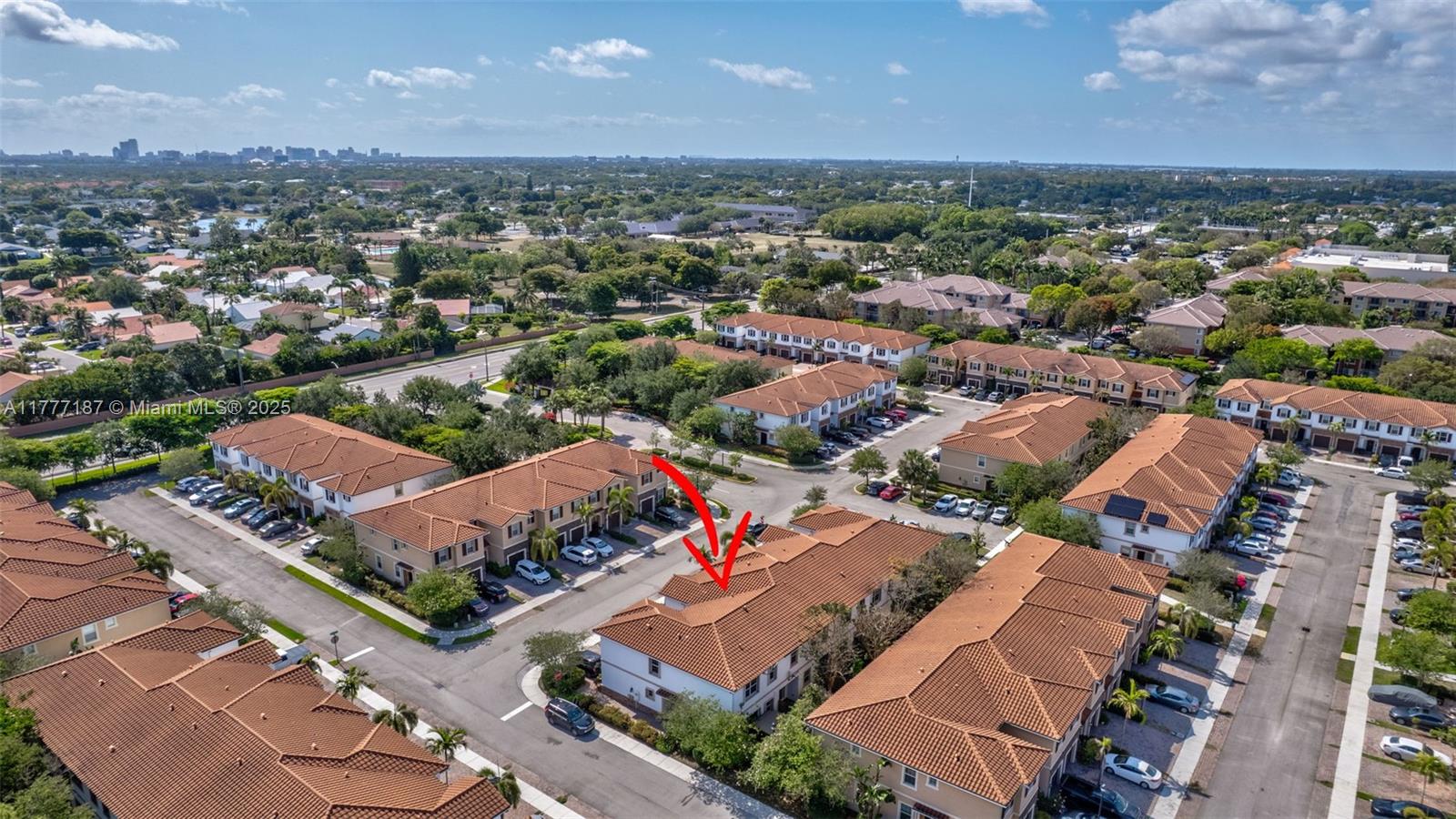 CHARLESTON COMMONS - Residential