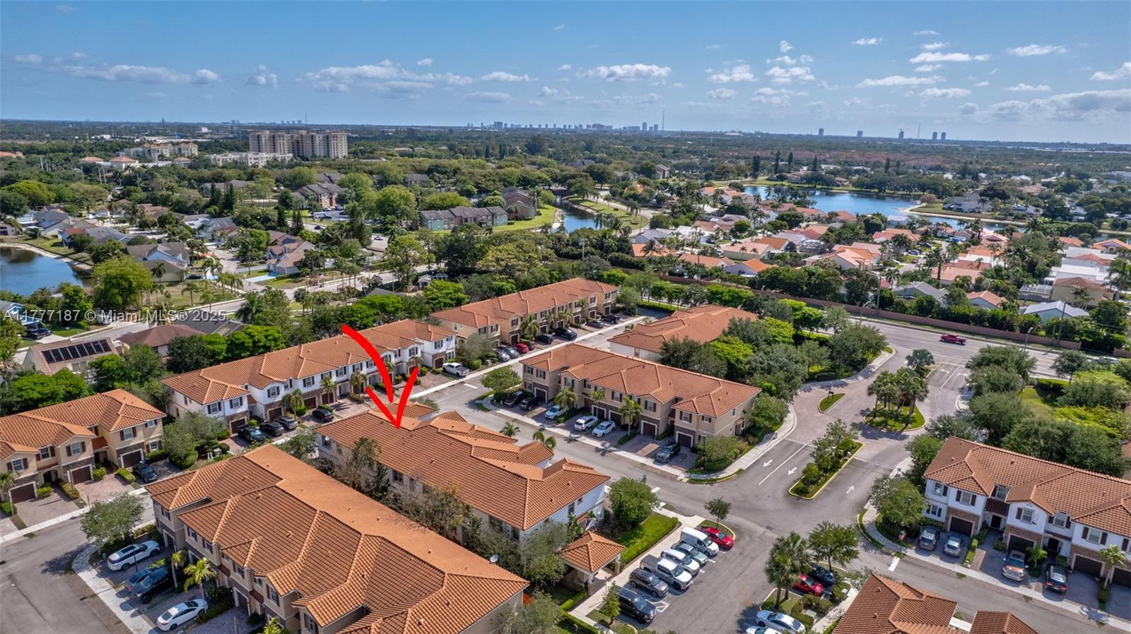 CHARLESTON COMMONS - Residential