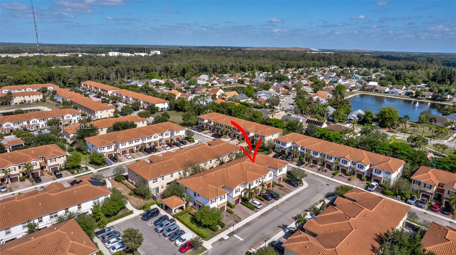 CHARLESTON COMMONS - Residential