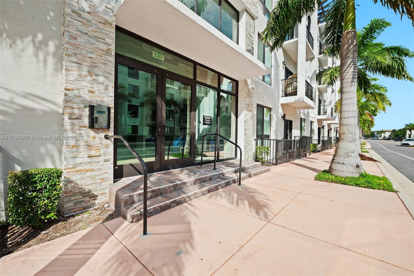 8201 NW 41st St D-107