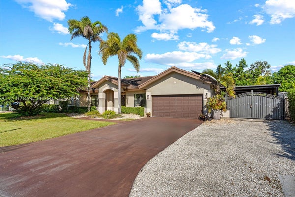 15695 SW 153RD AVE, MIAMI, FL 33187 - Image a6c0fa0997af49cfbb0f719c2de9e7ed/3986300111