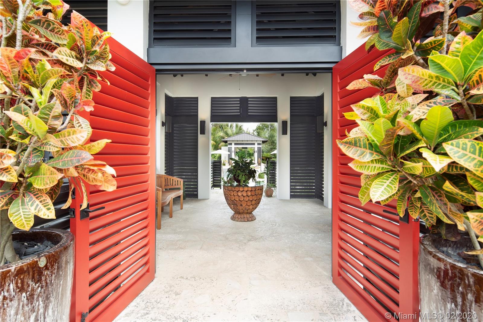 Ponce Gate - Residential