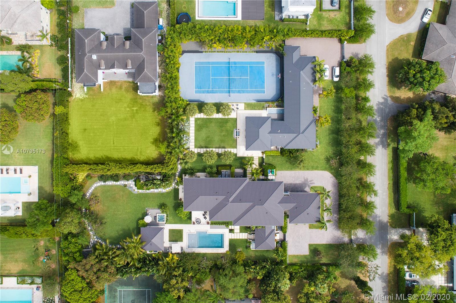 Ponce Gate - Residential