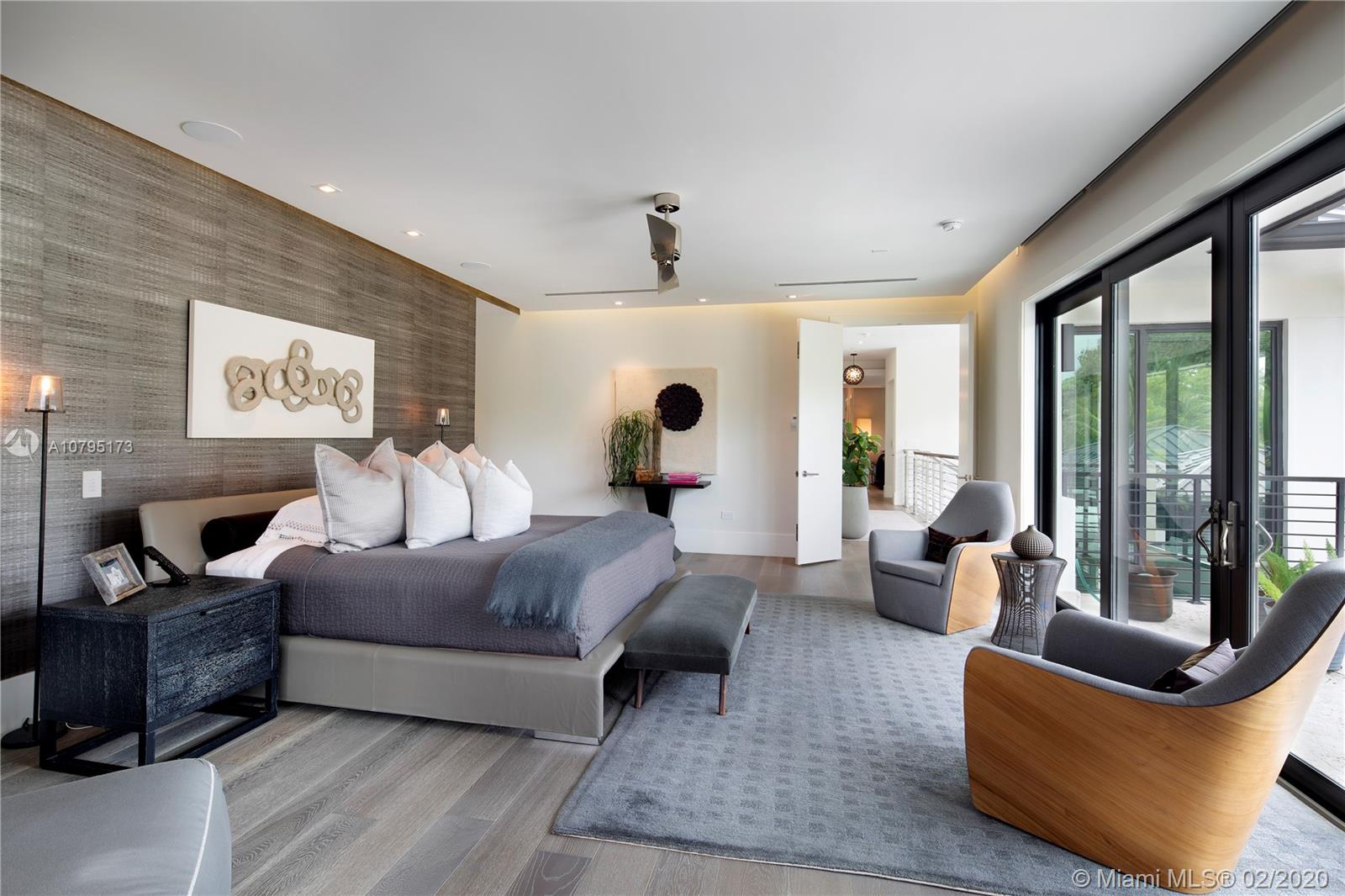 Ponce Gate - Residential