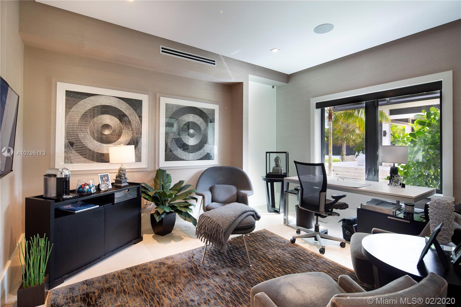 Ponce Gate - Residential