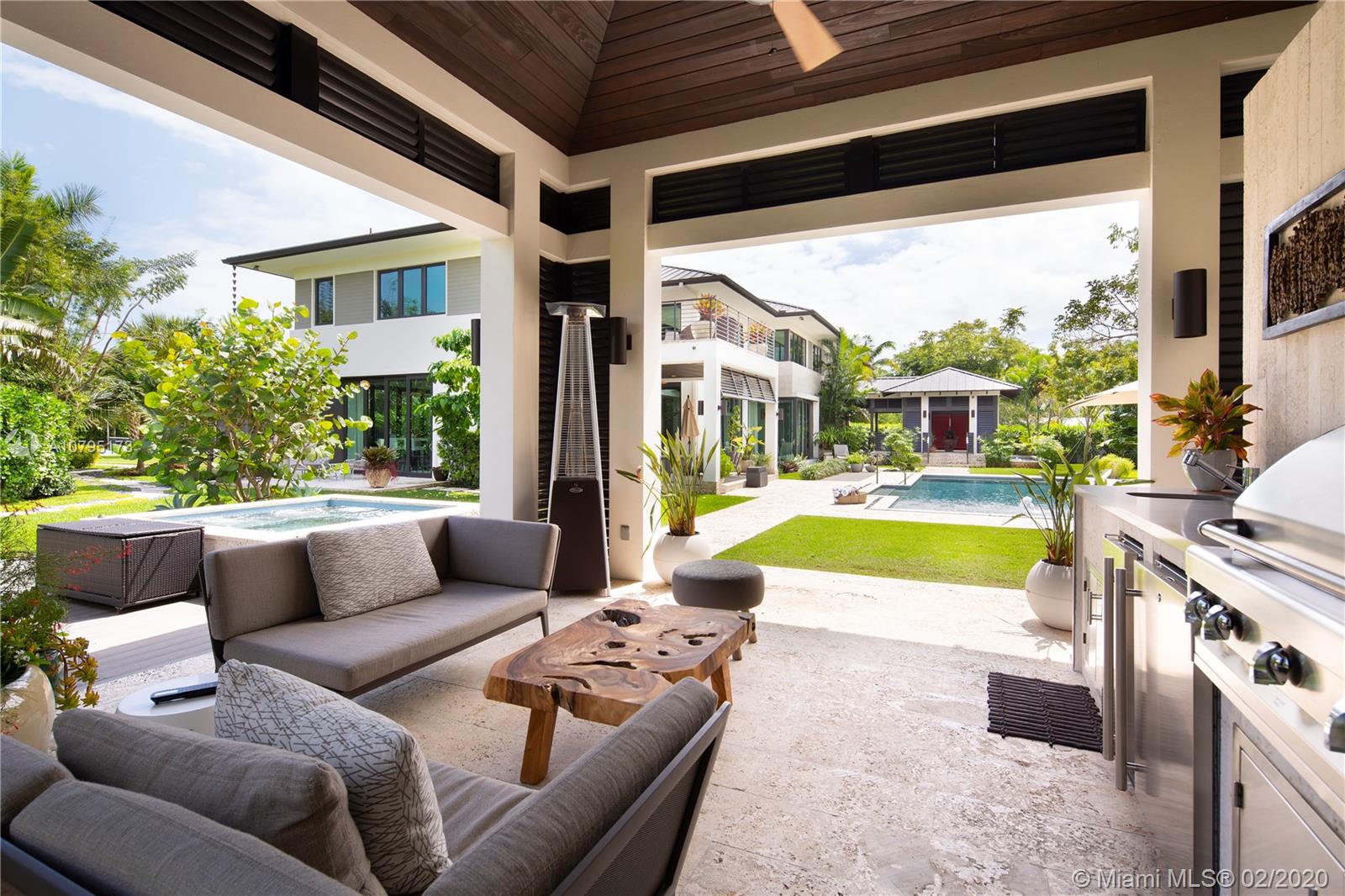 Ponce Gate - Residential