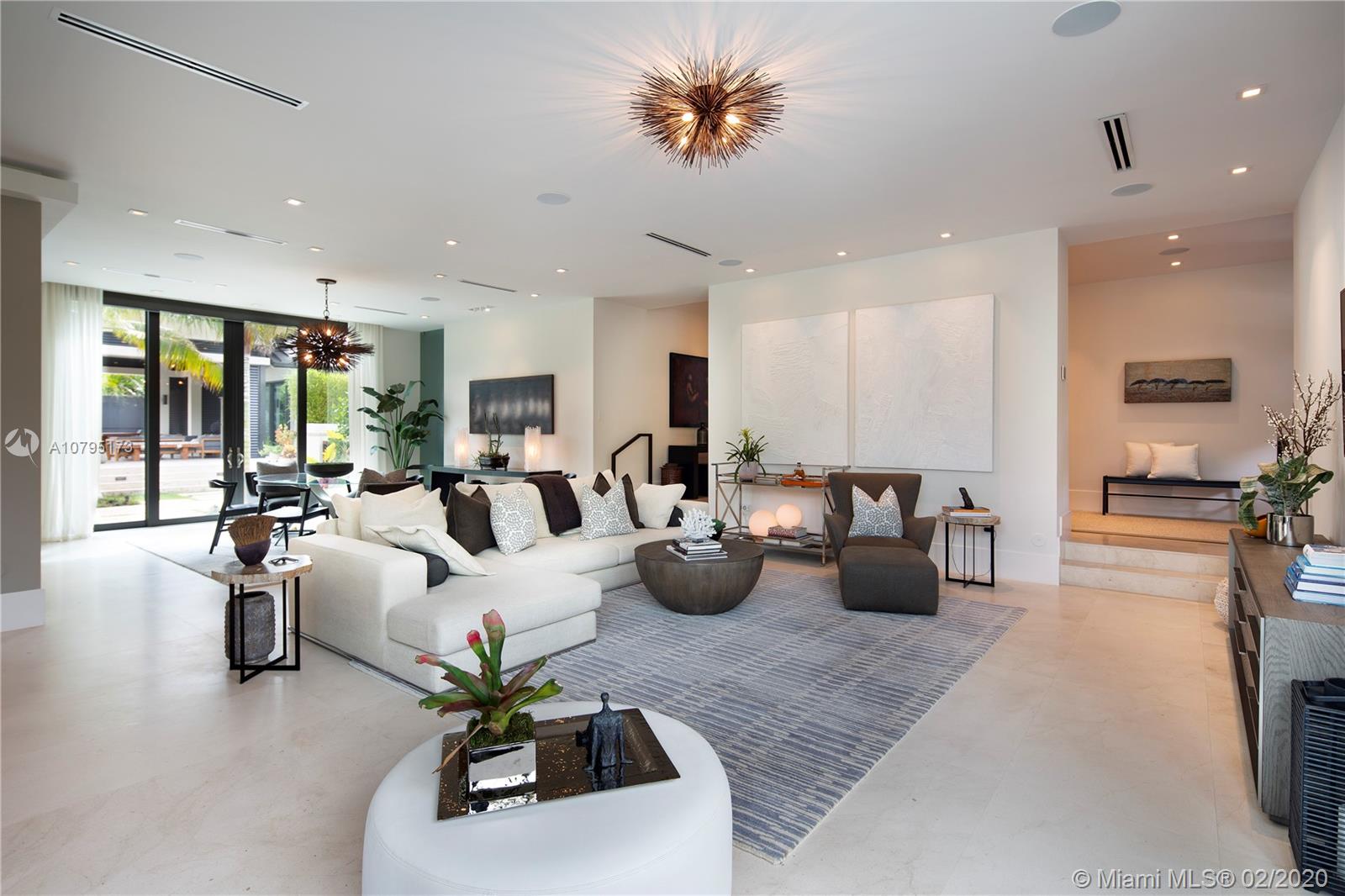 Ponce Gate - Residential