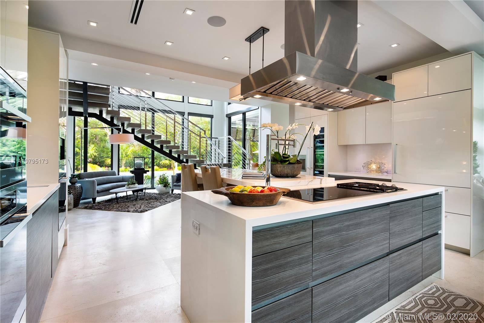 Ponce Gate - Residential