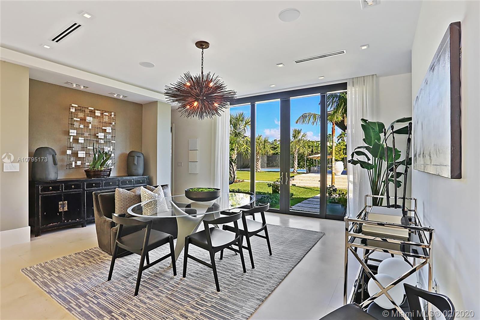 Ponce Gate - Residential