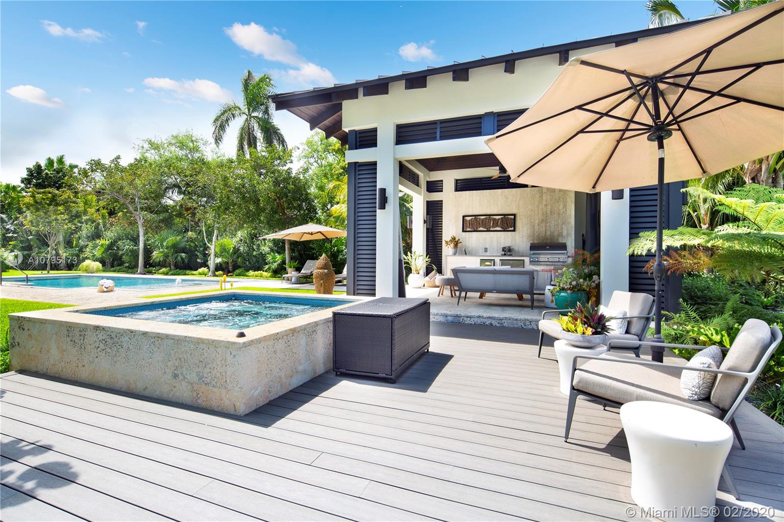 Ponce Gate - Residential