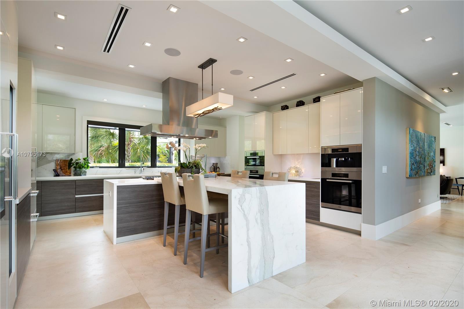 Ponce Gate - Residential