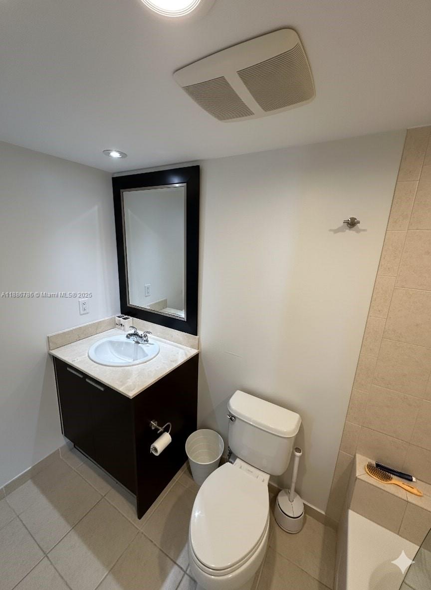 LA PERLA CONDO - Residential