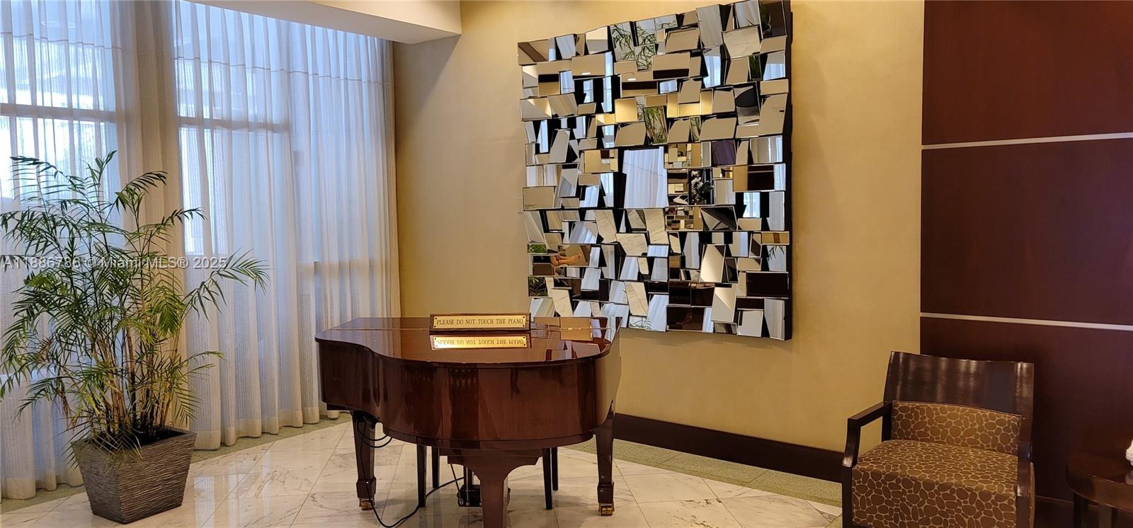 LA PERLA CONDO - Residential