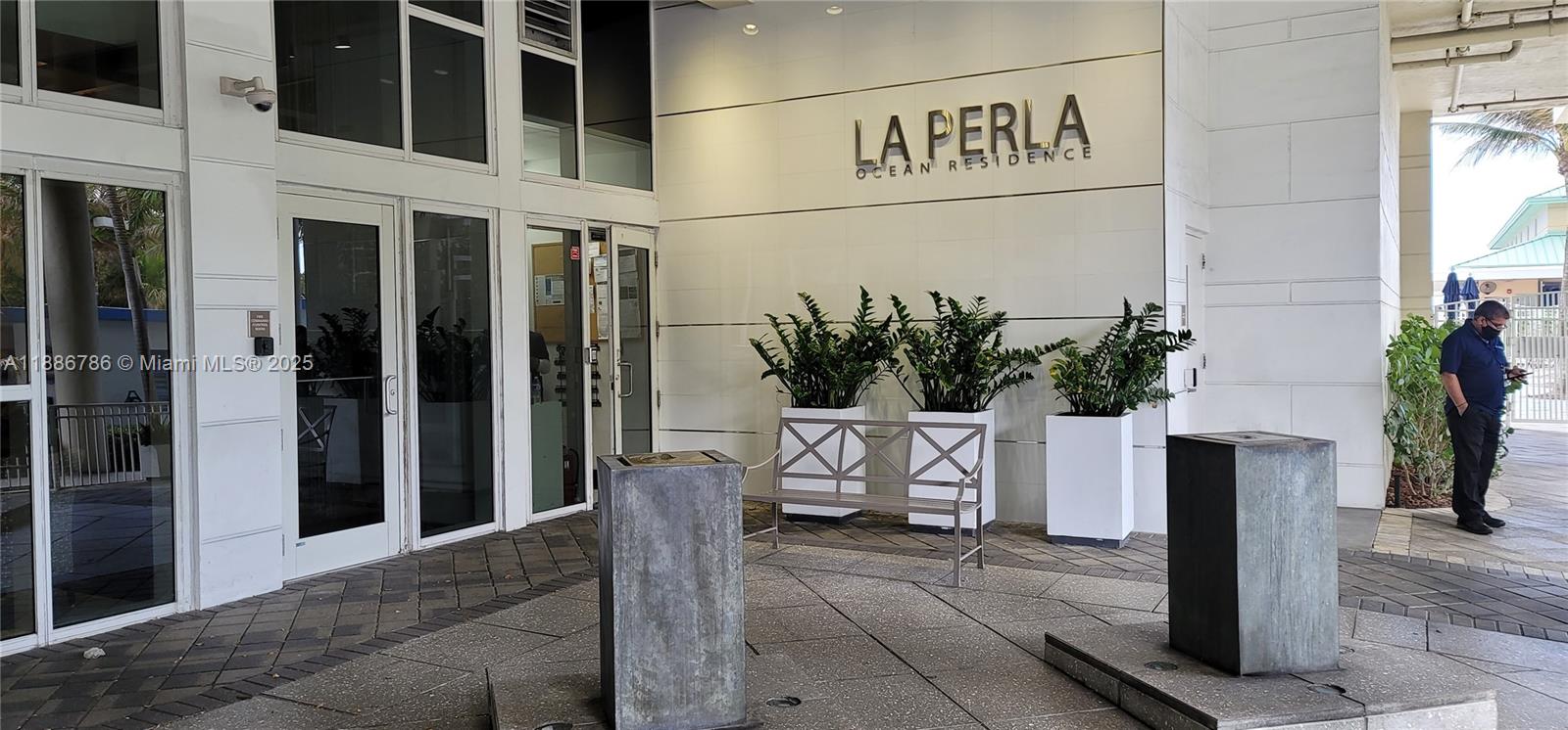 LA PERLA CONDO - Residential