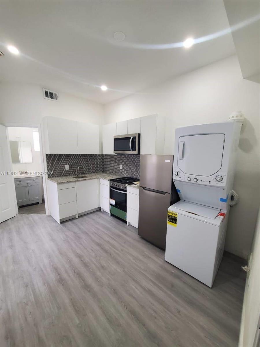 CITY OF MIAMI SOUTH - Residential Lease