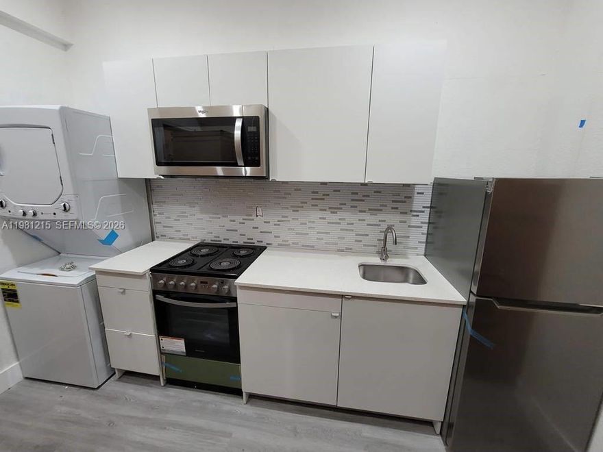 Beautiful and fully remodeled 2-bedroom, 1-bathroom unit located just minutes from Downtown Miami.
This charming home offers a spacious layout with updated finishes and a bright, welcoming ambiance.
Water is included in the rent. Street parking available. Electricity and internet are paid by the tenant.
Enjoy the convenience of living close to Brickell, major highways, and everything Miami has to offer. Fast approval and easy to show. Don't miss this opportunity!
Unit is on lockbox. For weekday inquiries, please contact Genesis at (786) 265-9714. For weekend inquiries, please contact Ana Maria at (786) 675-2346.