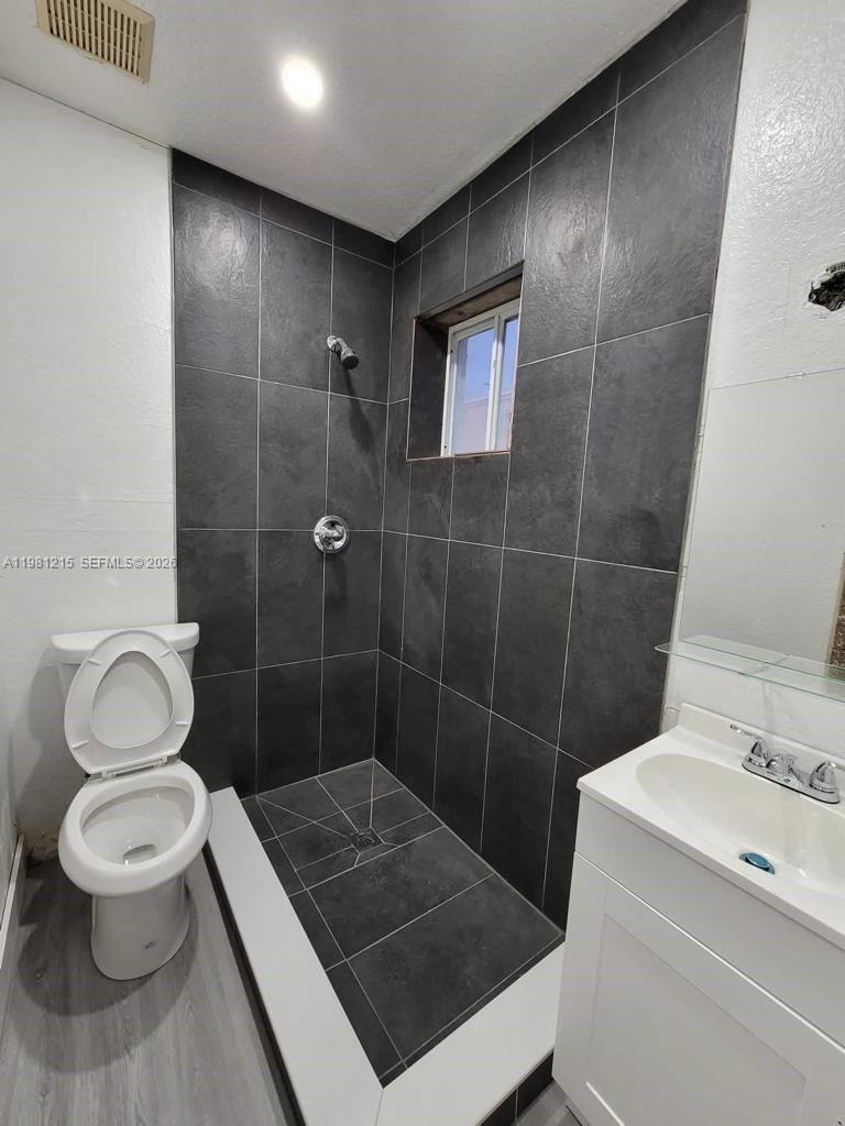 CITY OF MIAMI SOUTH - Residential Lease