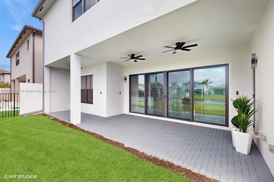 LOTUS PALM - Residential Lease