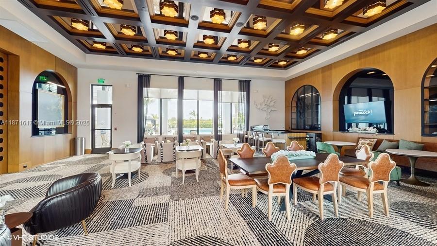 LOTUS PALM - Residential Lease