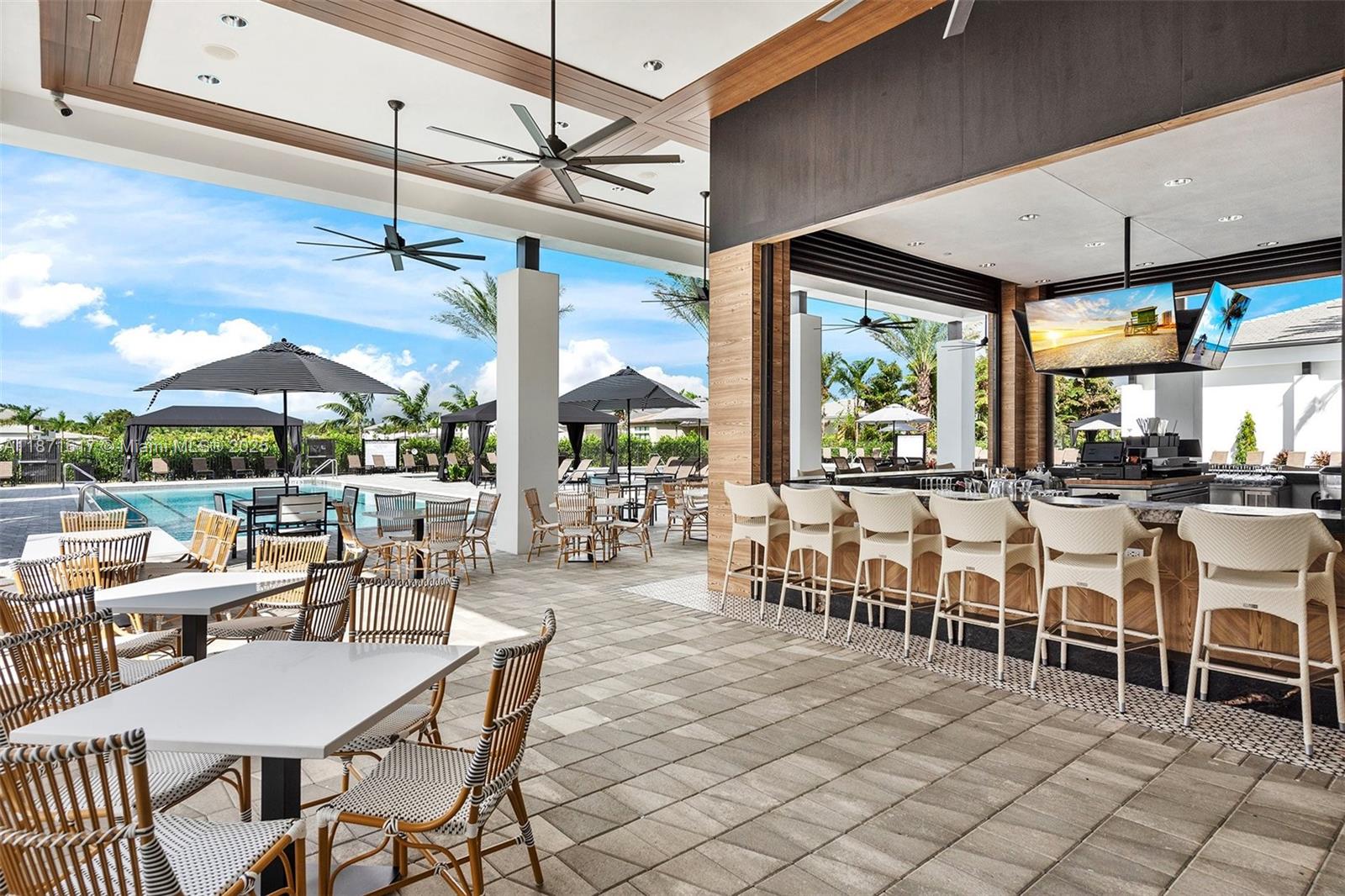 LOTUS PALM - Residential Lease