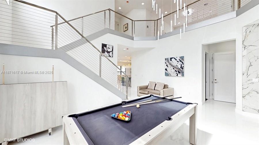 LOTUS PALM - Residential Lease