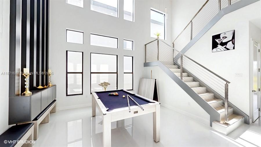 LOTUS PALM - Residential Lease