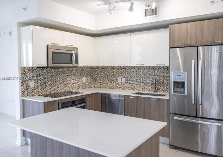 5252 PASEO CONDO - Residential