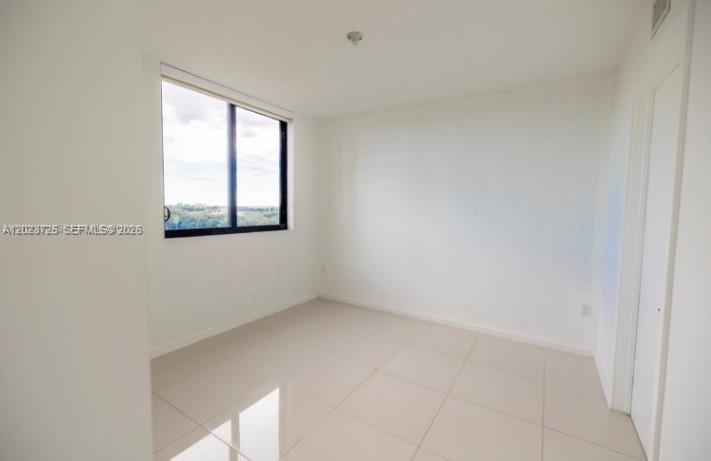 5252 PASEO CONDO - Residential