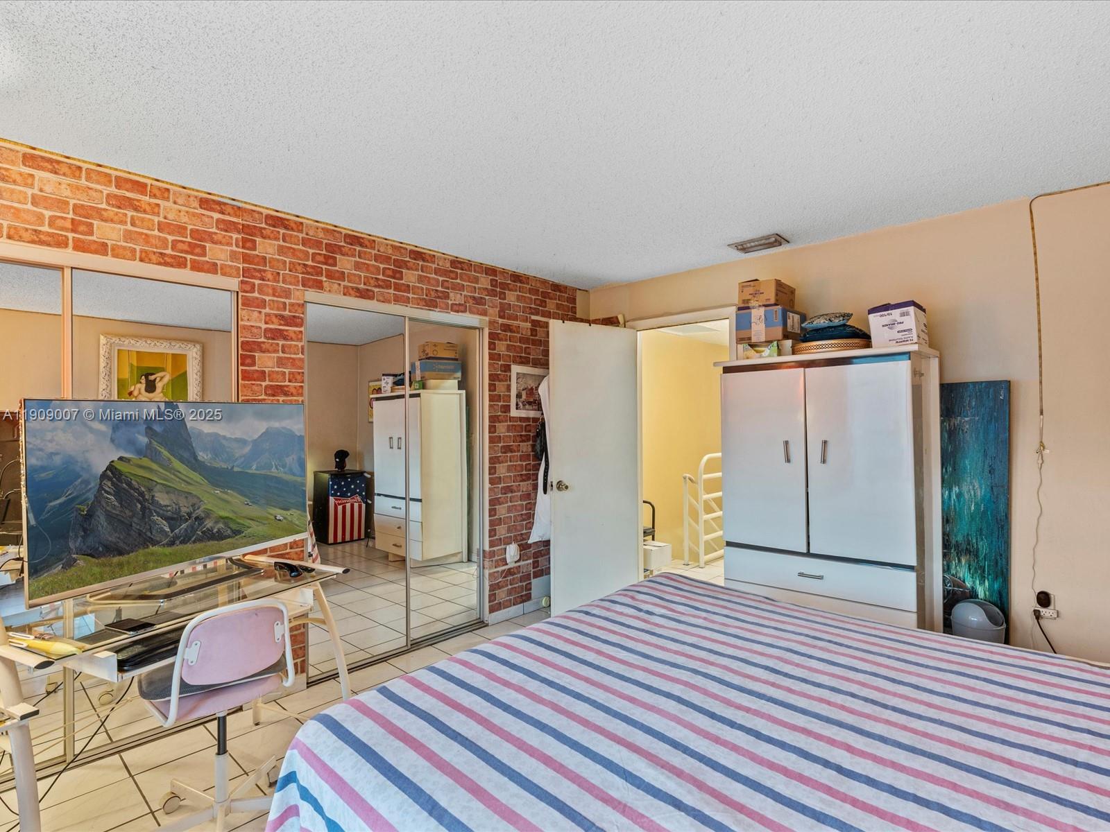 LES CHATEAUX AT INT GARDE - Residential