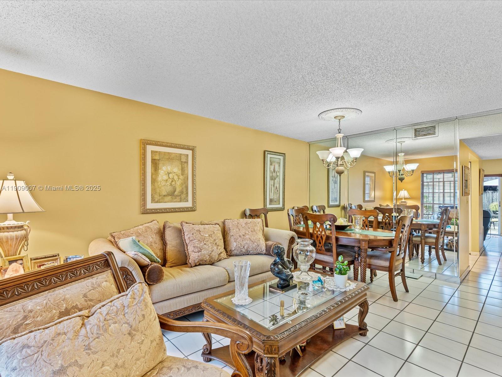 LES CHATEAUX AT INT GARDE - Residential