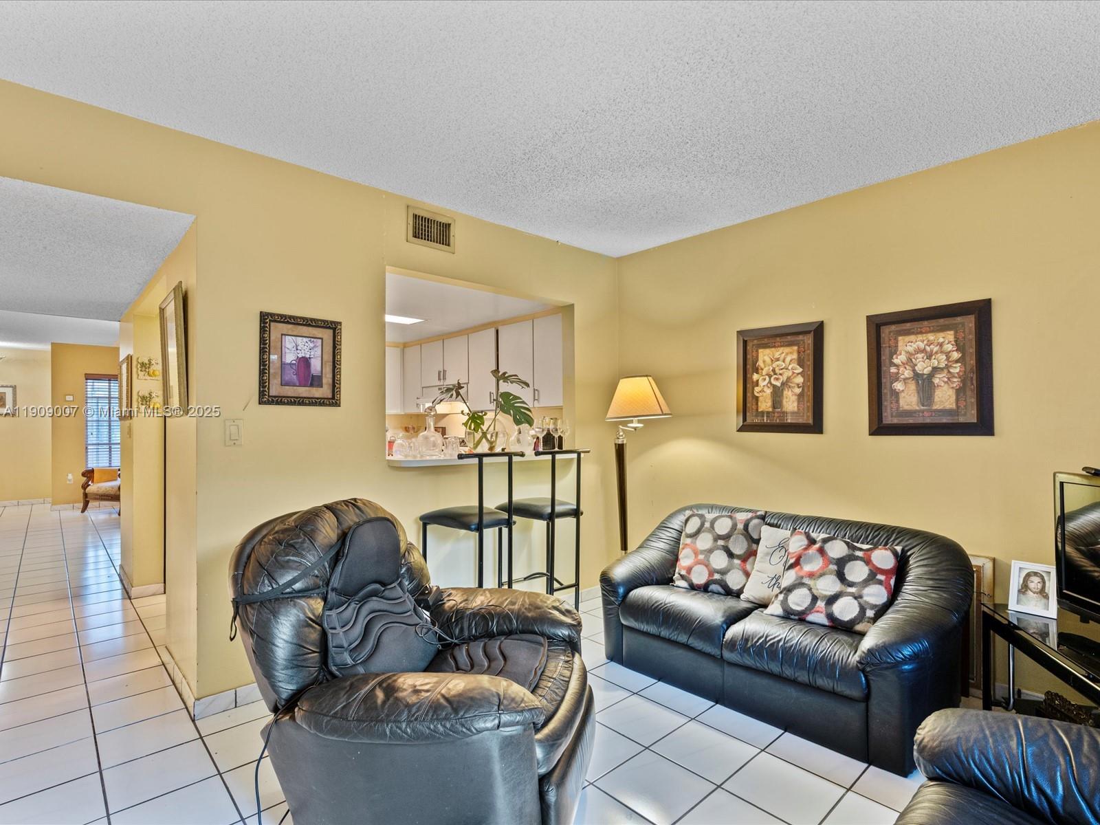 LES CHATEAUX AT INT GARDE - Residential