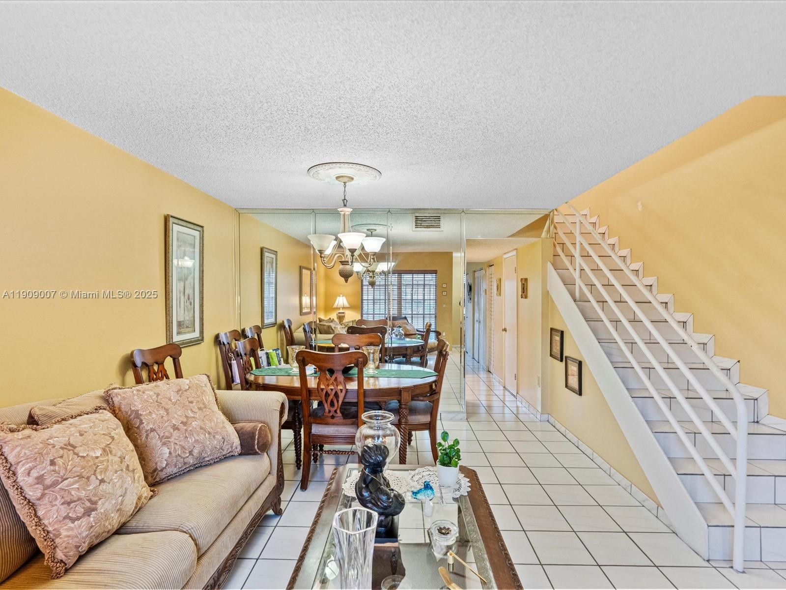 LES CHATEAUX AT INT GARDE - Residential