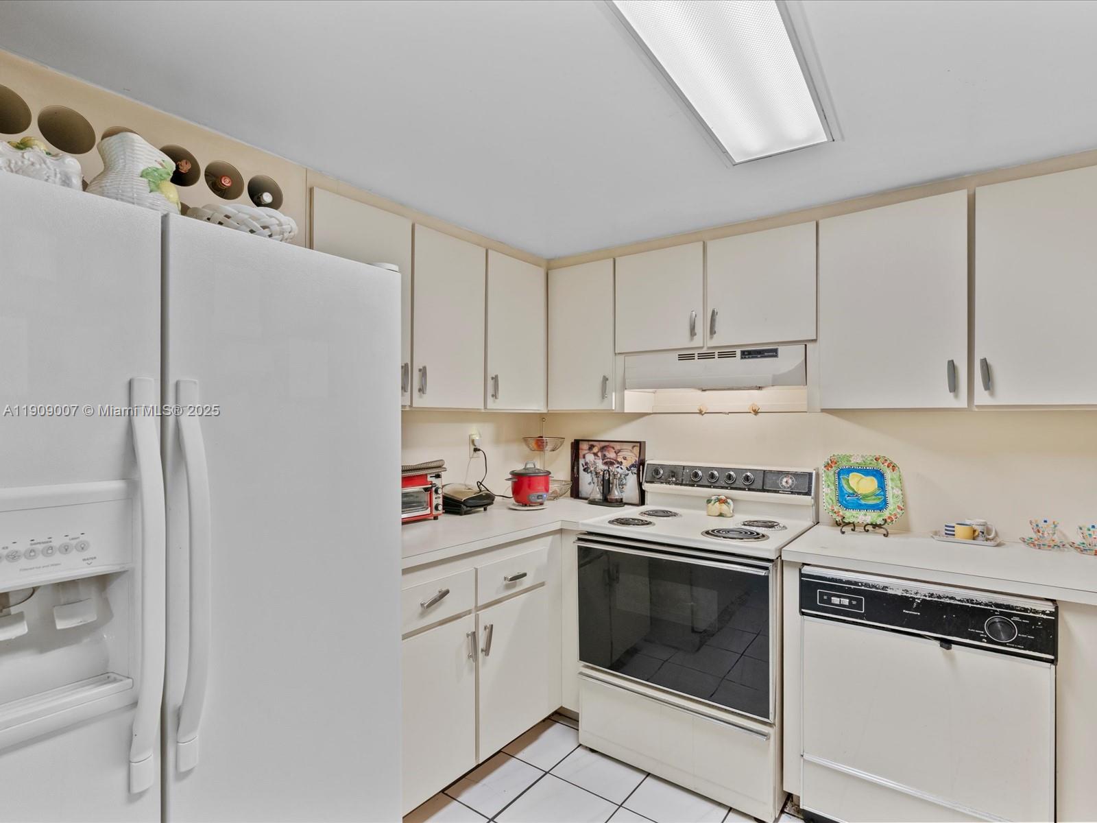 LES CHATEAUX AT INT GARDE - Residential