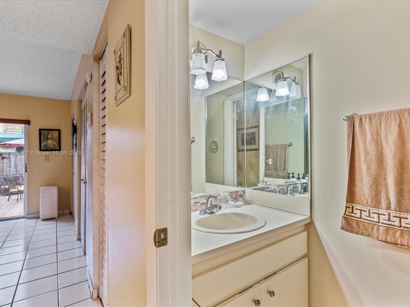 LES CHATEAUX AT INT GARDE - Residential