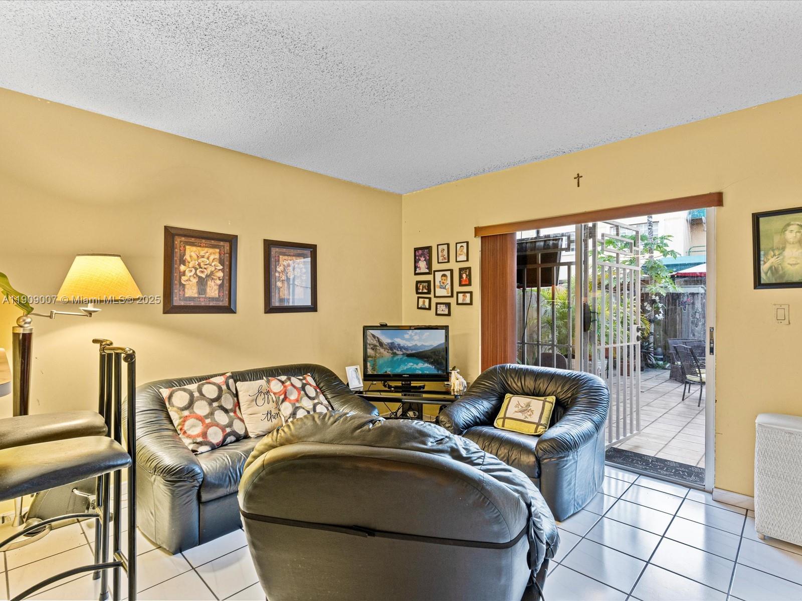 LES CHATEAUX AT INT GARDE - Residential