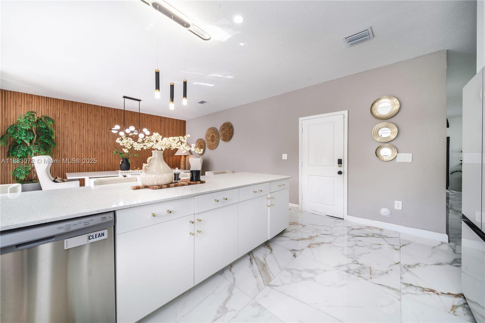 KENDALL ASSEMBLAGE NORTH - Residential