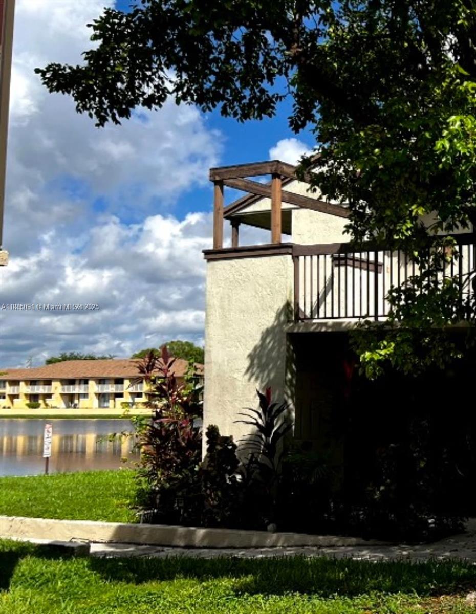 MCARTHUR PARK MISTY LK CO - Residential