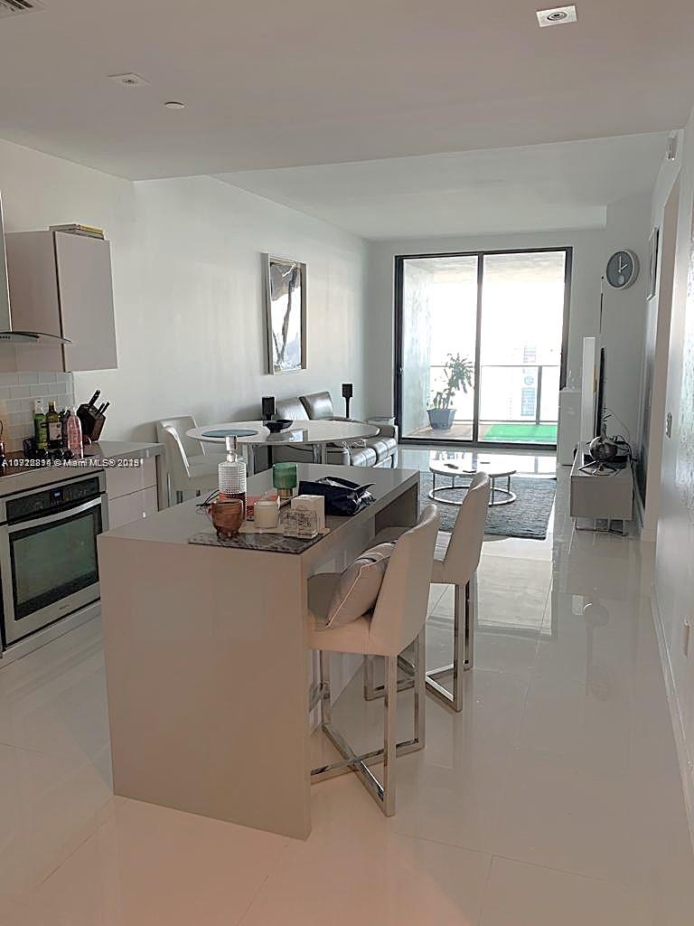 1600 NE 1st Ave 3705