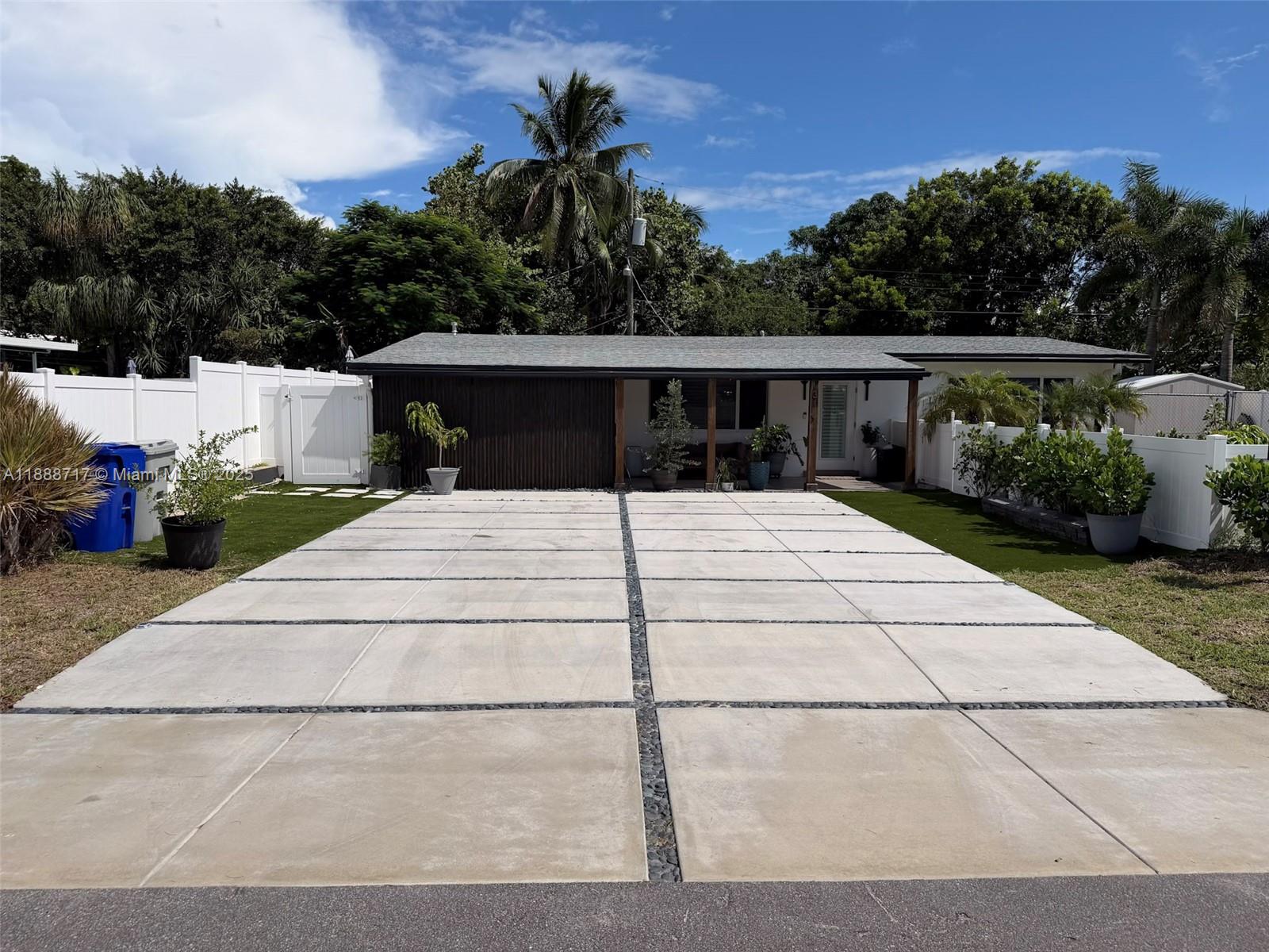 PINECREST ACRES-RESUB OF - Residential