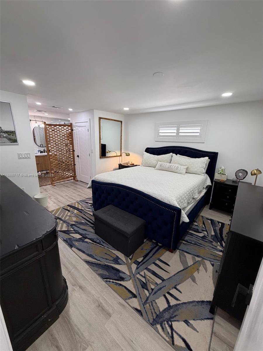PINECREST ACRES-RESUB OF - Residential