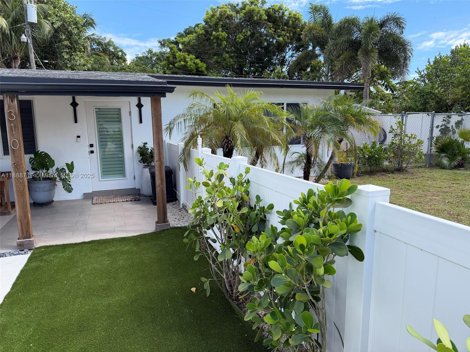 PINECREST ACRES-RESUB OF - Residential