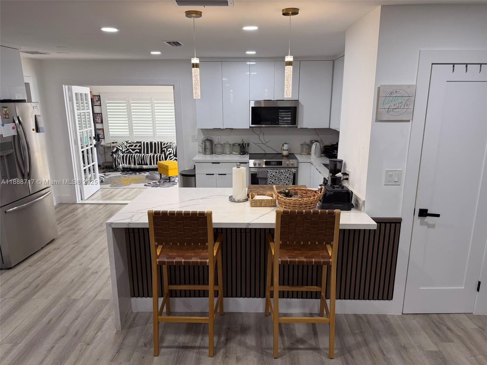 PINECREST ACRES-RESUB OF - Residential