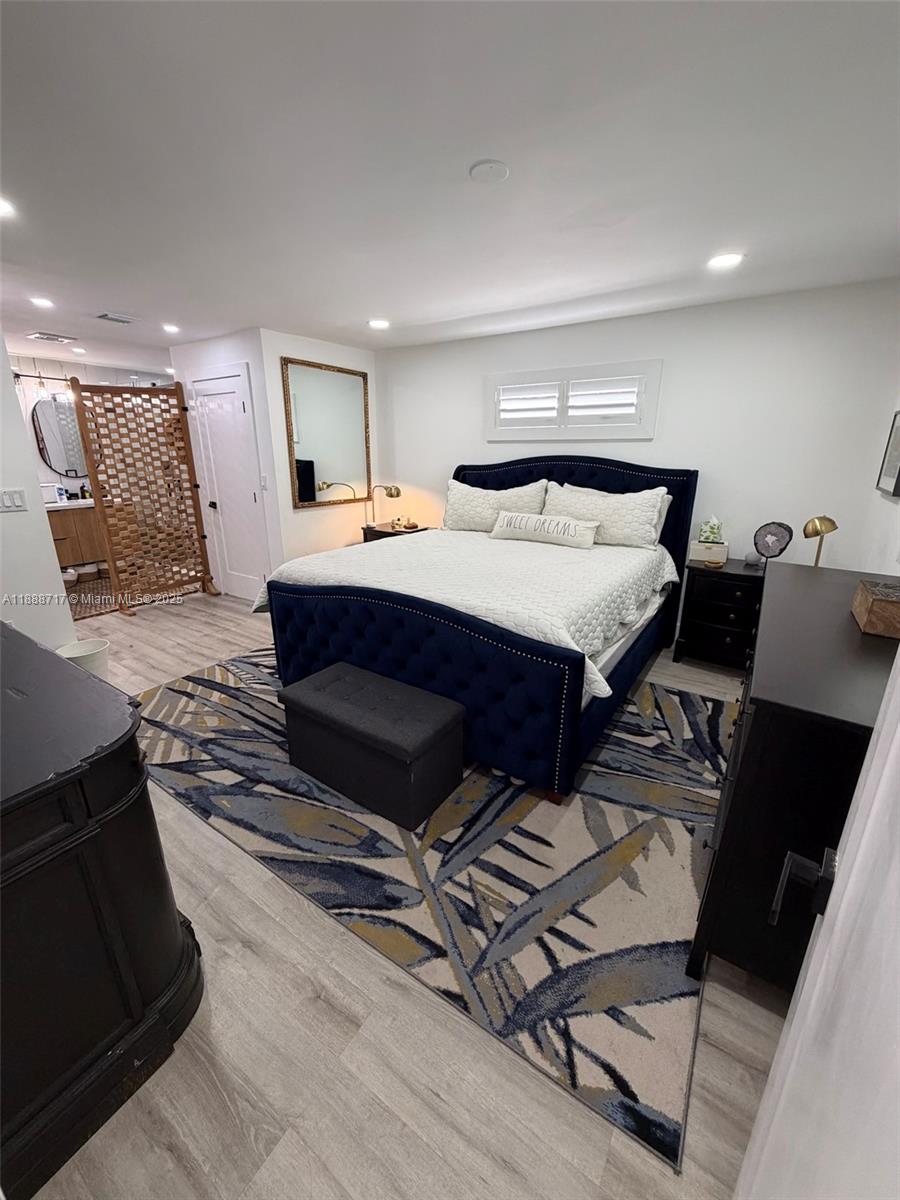 PINECREST ACRES-RESUB OF - Residential