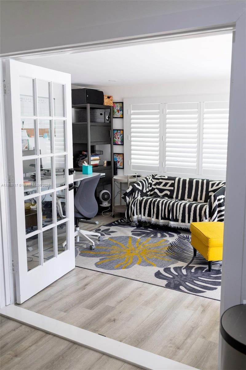 PINECREST ACRES-RESUB OF - Residential
