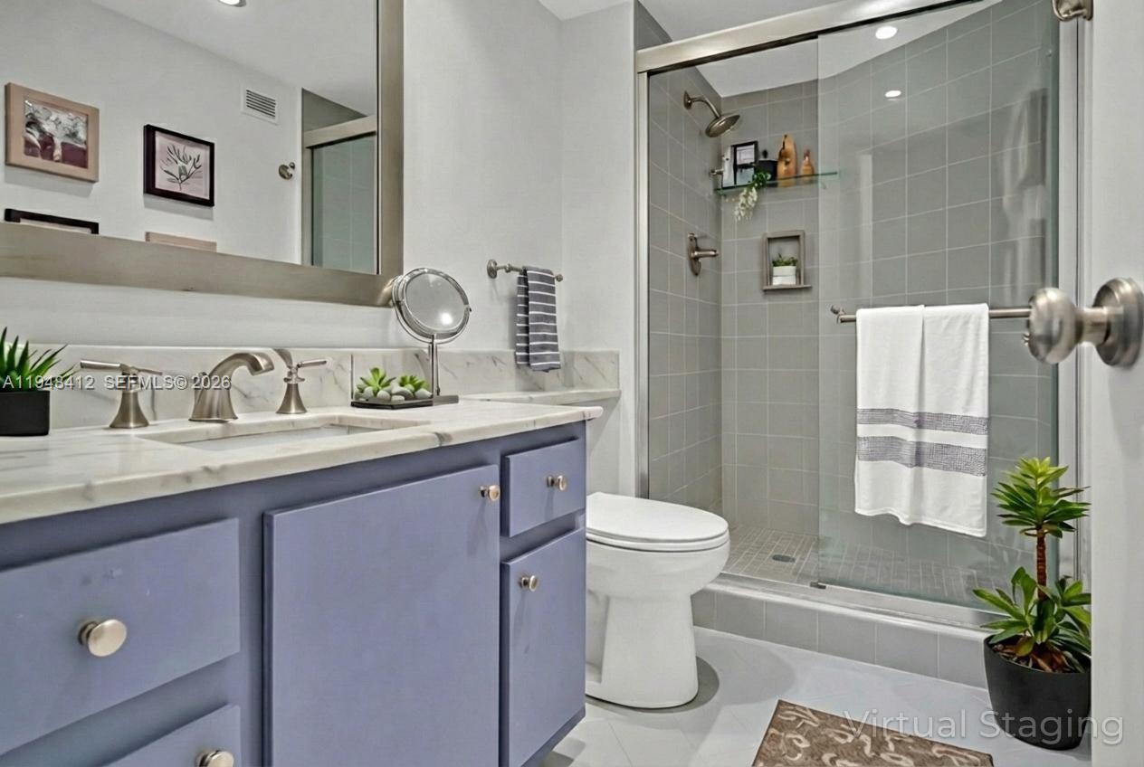 TOWERS OF KEY BISCAYNE CO - Residential