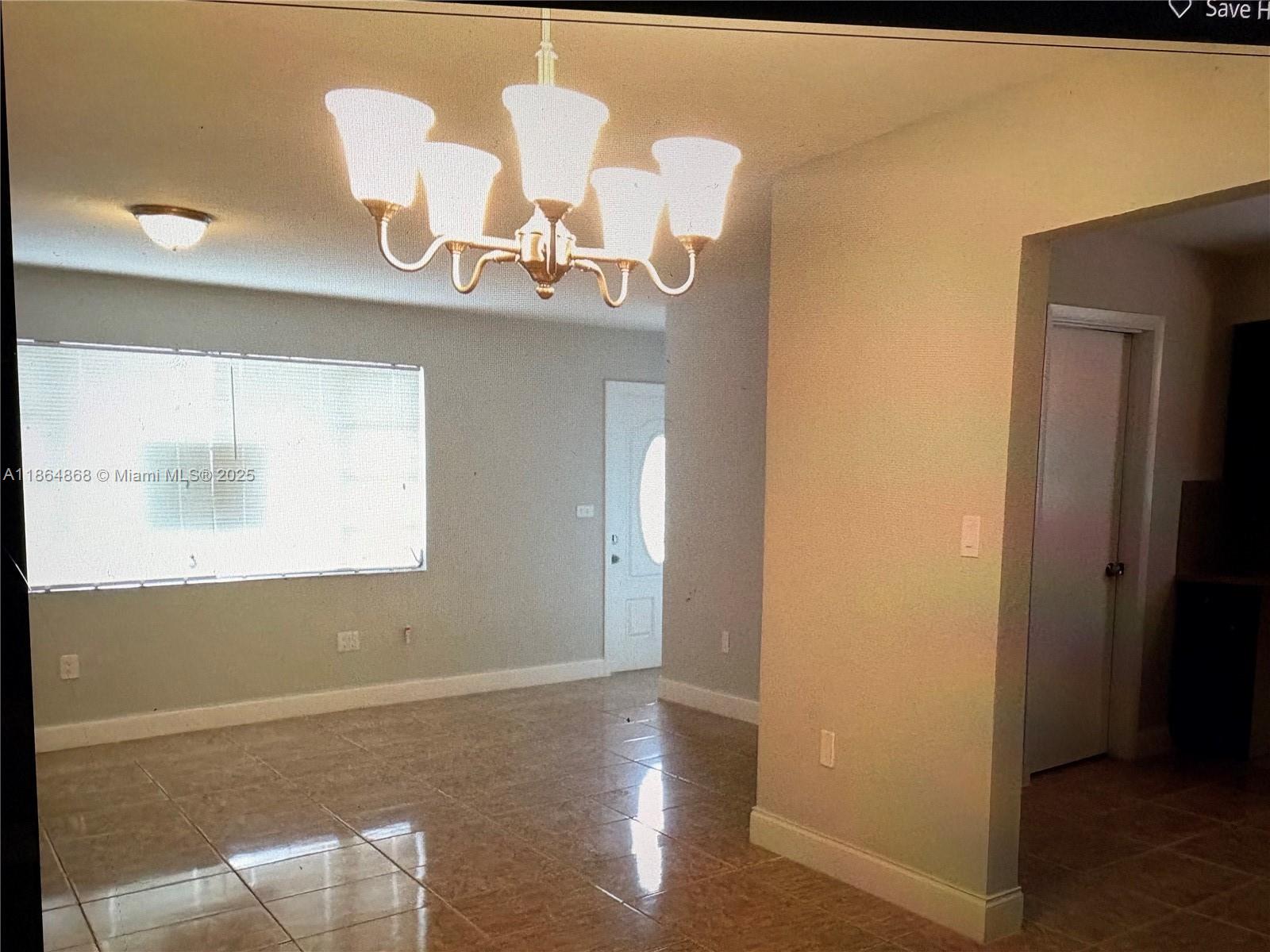 WESTON VILLAGE - Residential