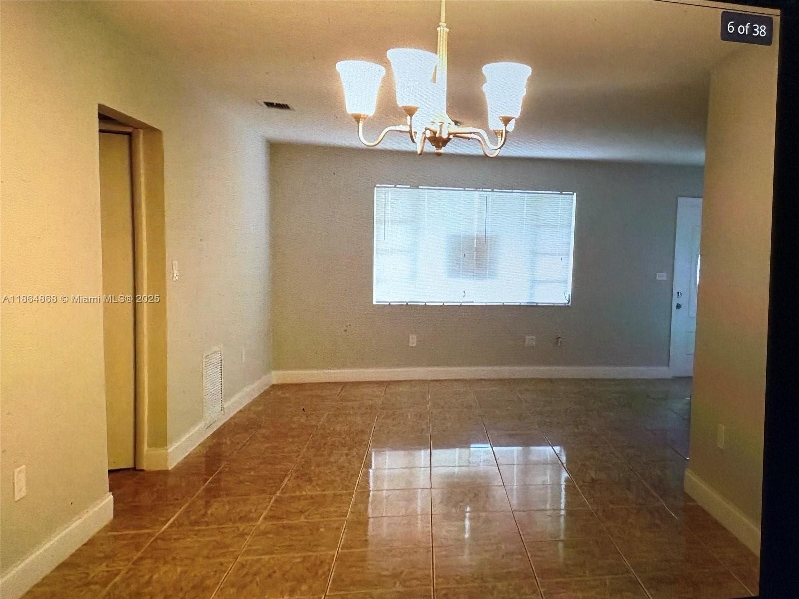 WESTON VILLAGE - Residential