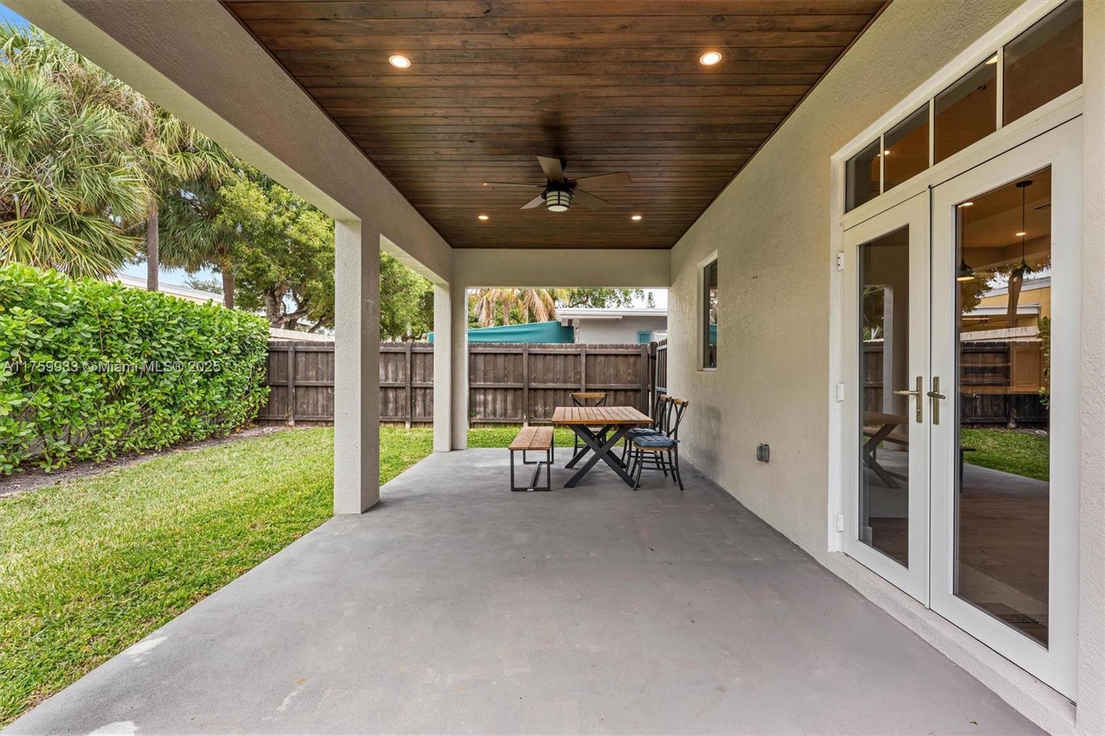 HILLSBORO ISLES - Residential Income