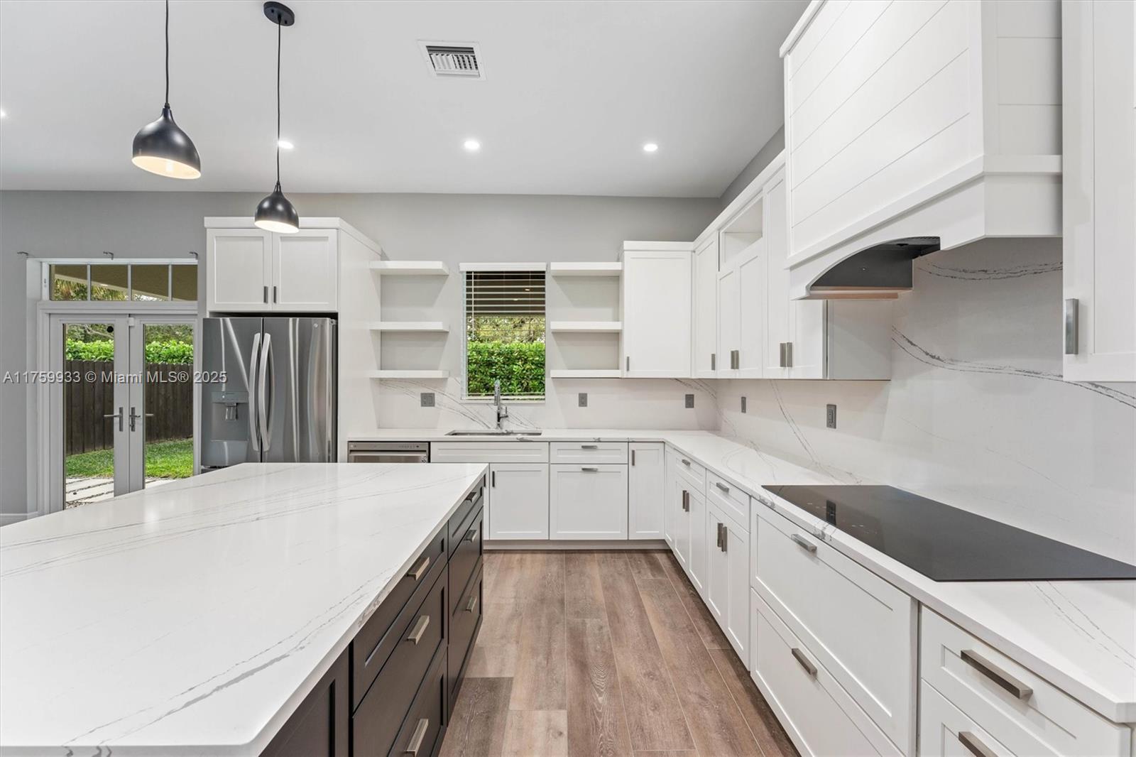 HILLSBORO ISLES - Residential Income