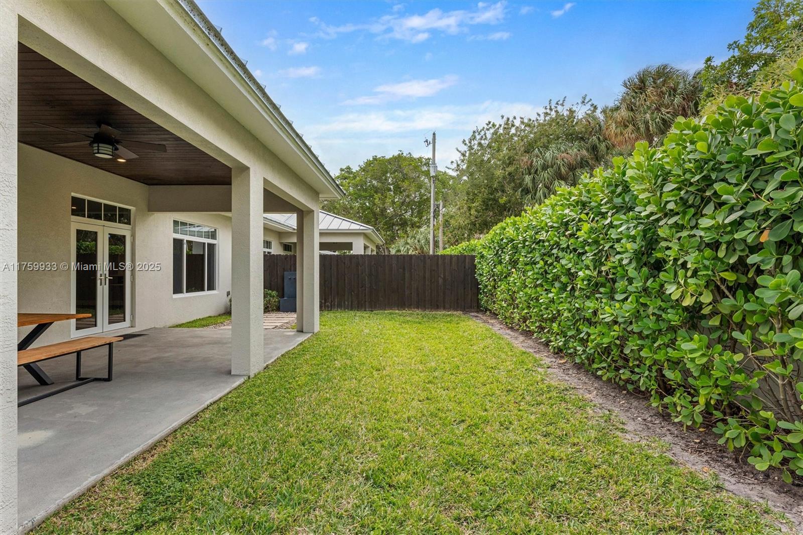 HILLSBORO ISLES - Residential Income